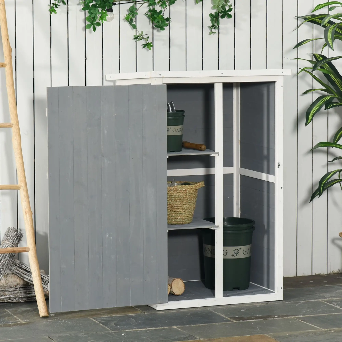 Petit abri de jardin en bois Outsunny