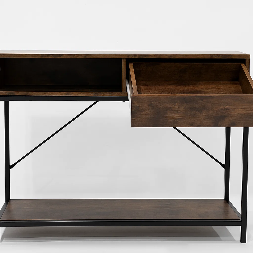 Console moderne avec tiroirs, décoration et panier de rangement.