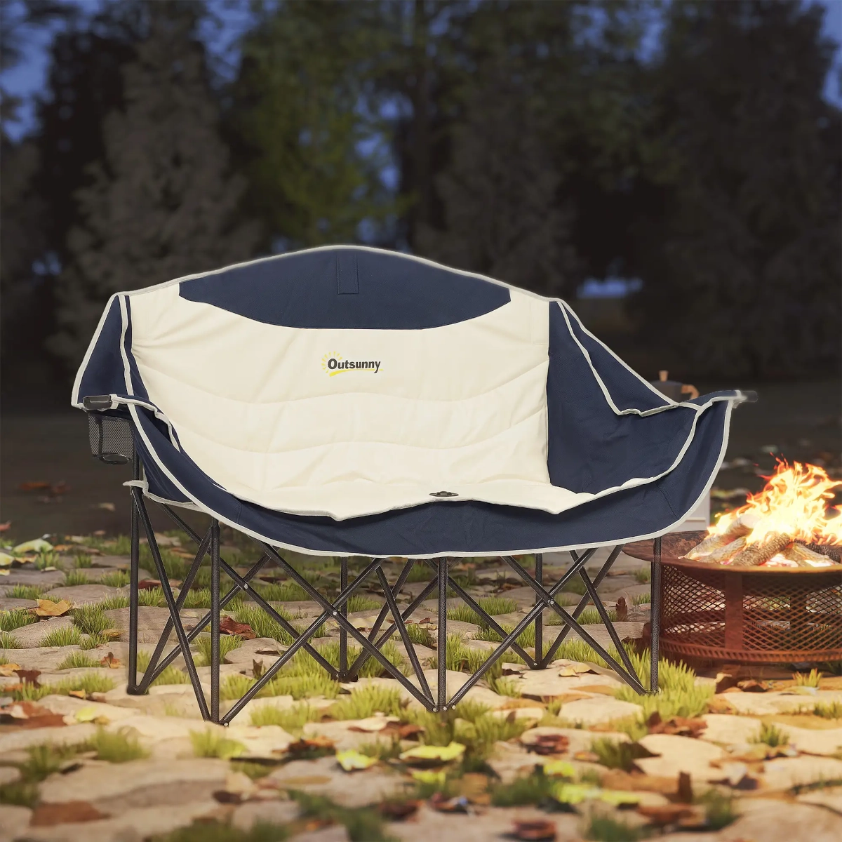 Siège de camping pliant double avec deux porte-gobelets, parfait pour les couples lors d'événements en plein air.