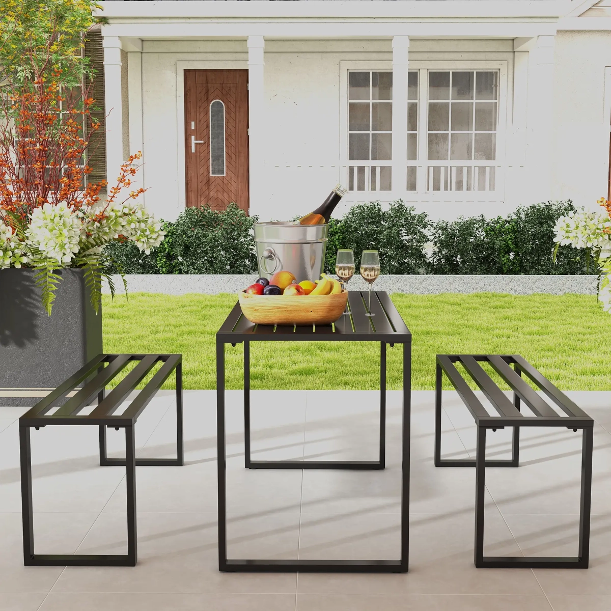 Peinture d'une table de pique-nique en métal avec une peinture résistante à la rouille à l'aide de boîtes de peinture en aérosol et d'équipements de protection.